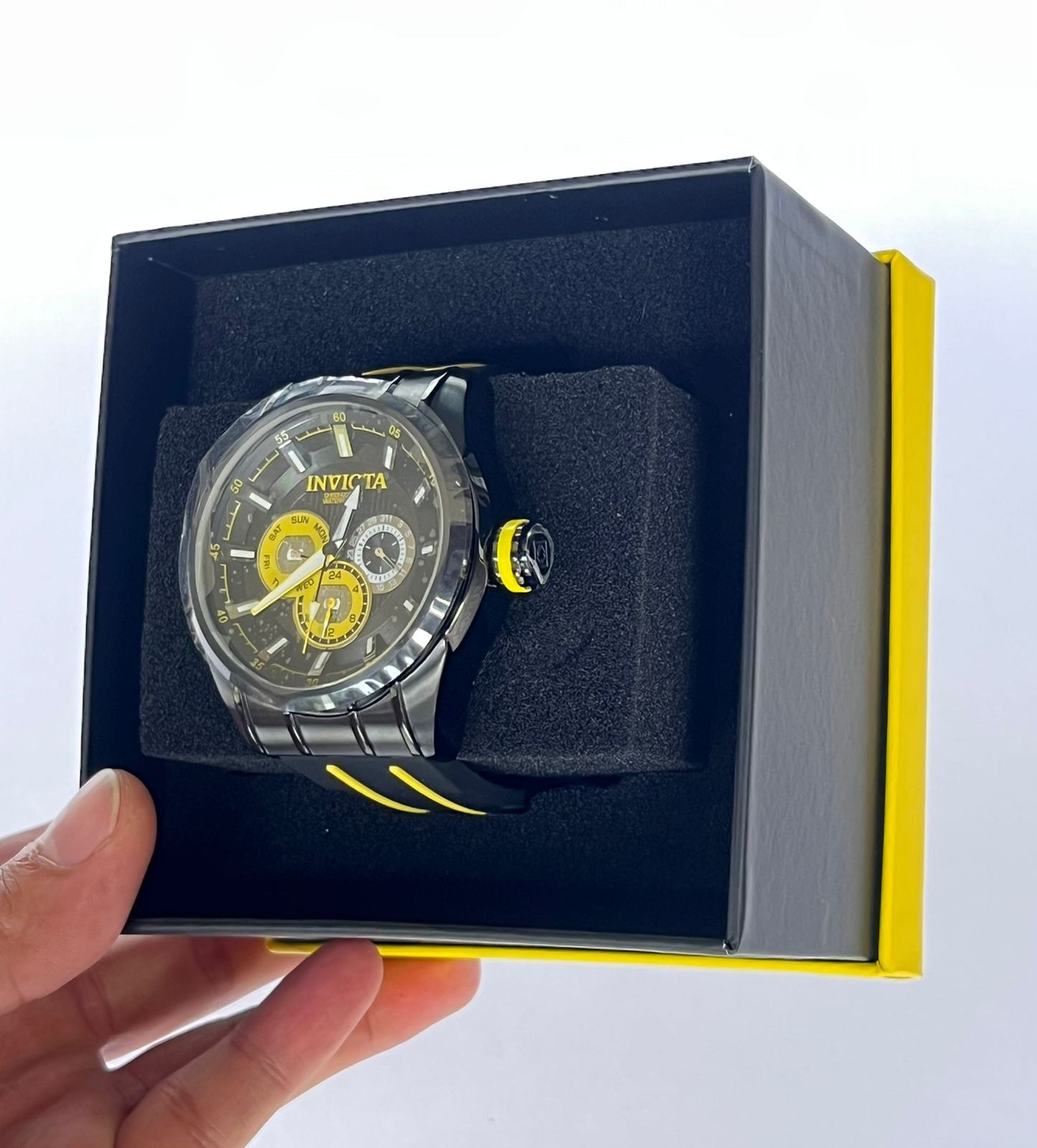 Reloj de caballero Invicta Speedway Trackline - 48mm, amarillo, negro (49052)